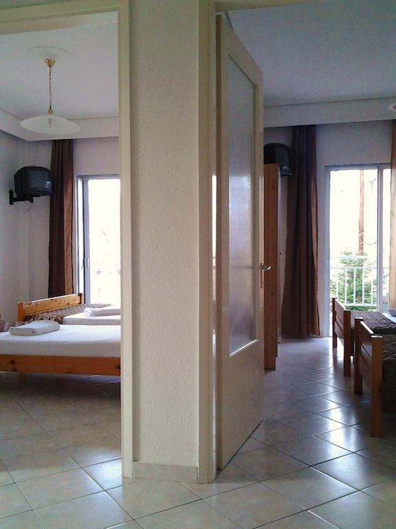 Galini Apartments Olympiaki Akti Room photo